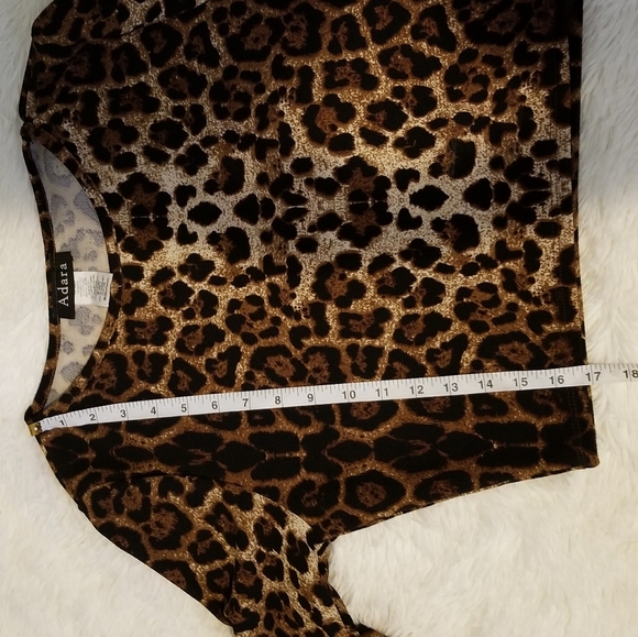 Adara Leopard Crop Top - Picture 6 of 7